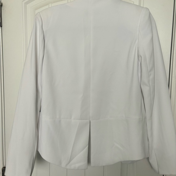 Blazer - Picture 2 of 3